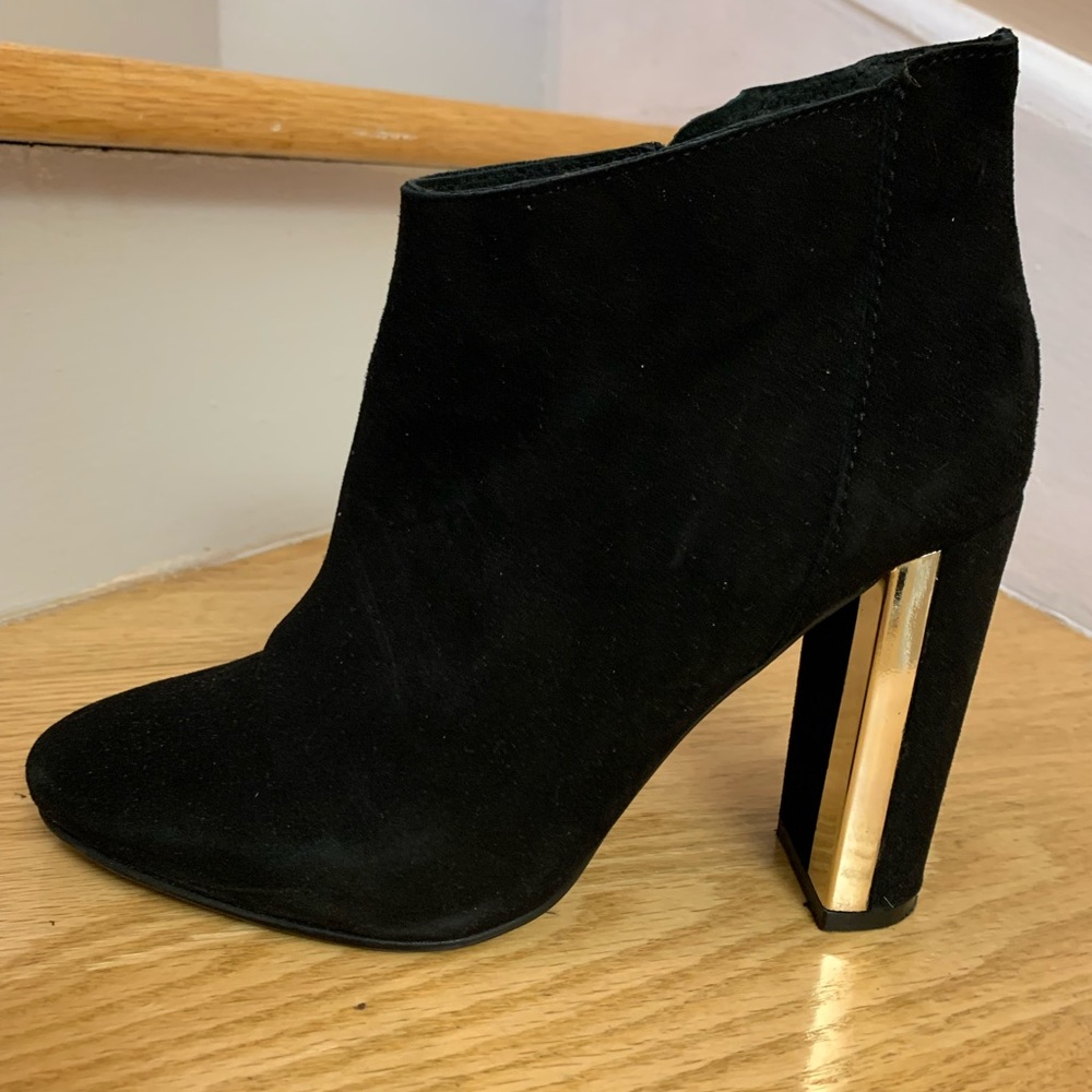 TOPSHOP Black & Gold Suede Booties